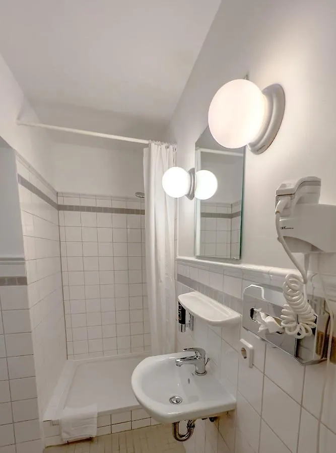 Apartments-Maison Am Olivaer Platz Berlin 0*,  Germany